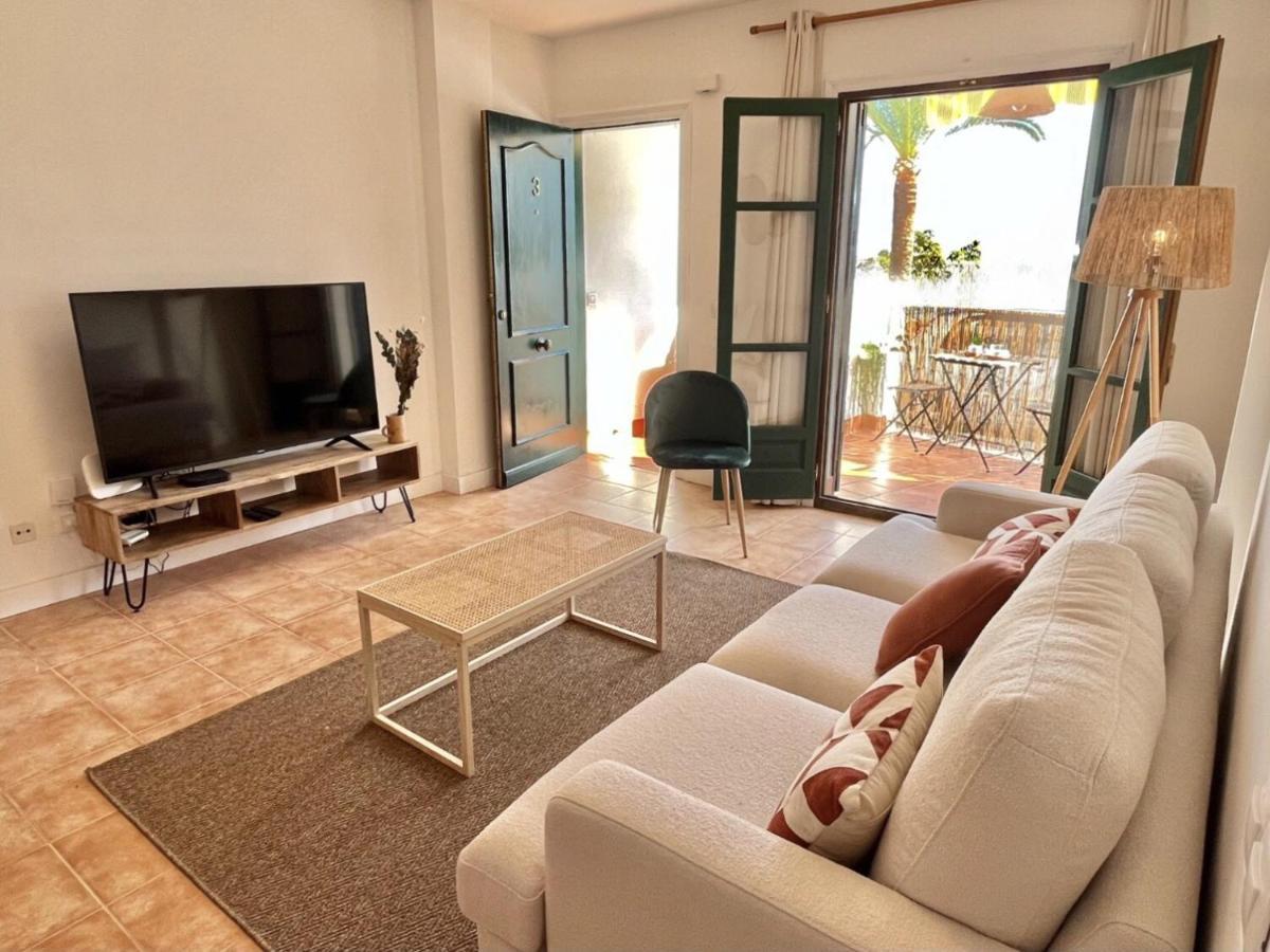 フリヒリアナCasa La Aguanosa Con Piscina Y Vistas Al Marアパートメント エクステリア 写真